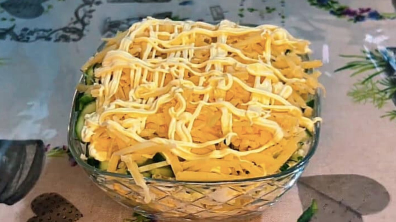 рецепт салату з куркою та ананасами