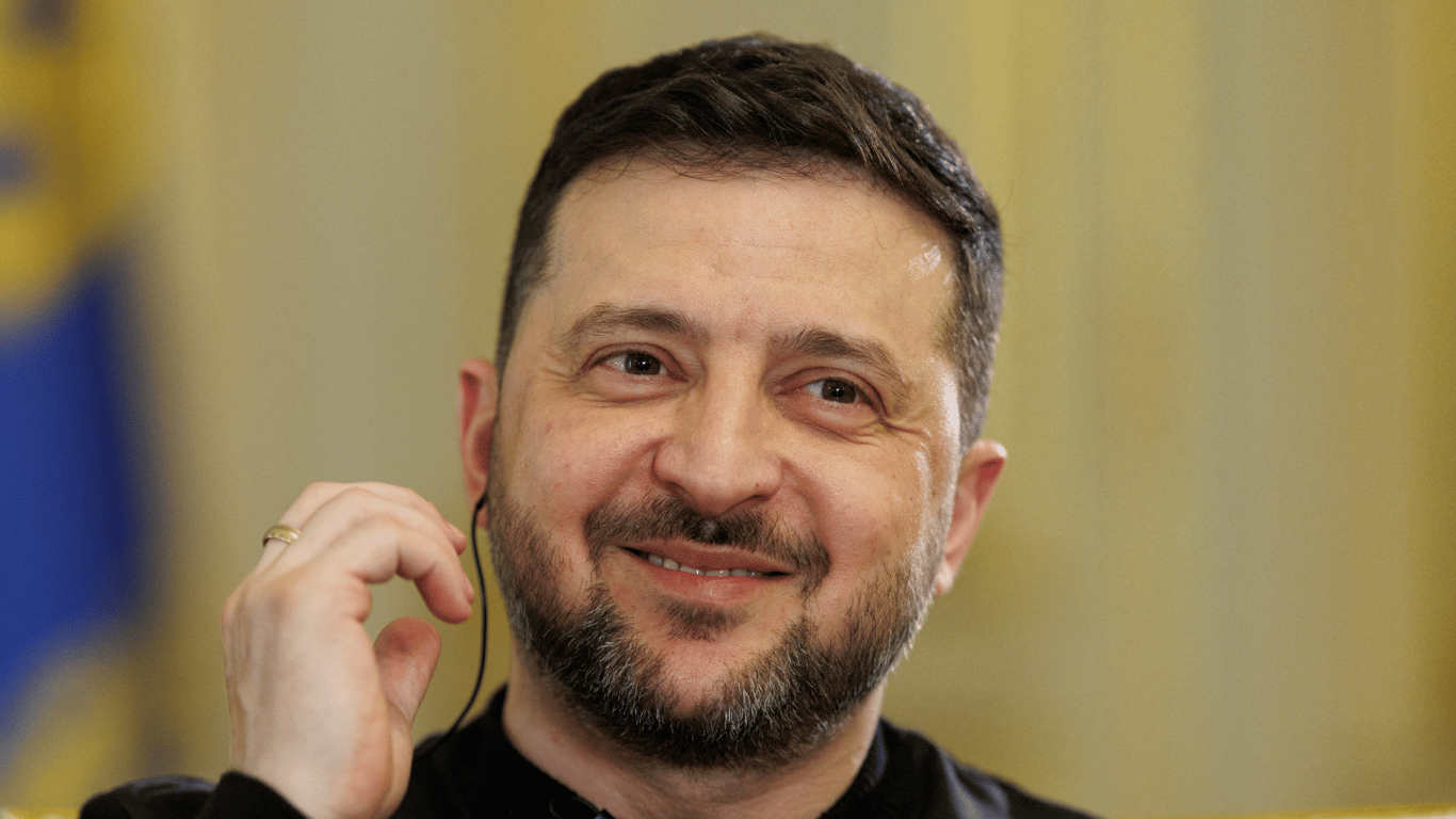 Зеленський привітав Мадяра з перемогою над Орбаном