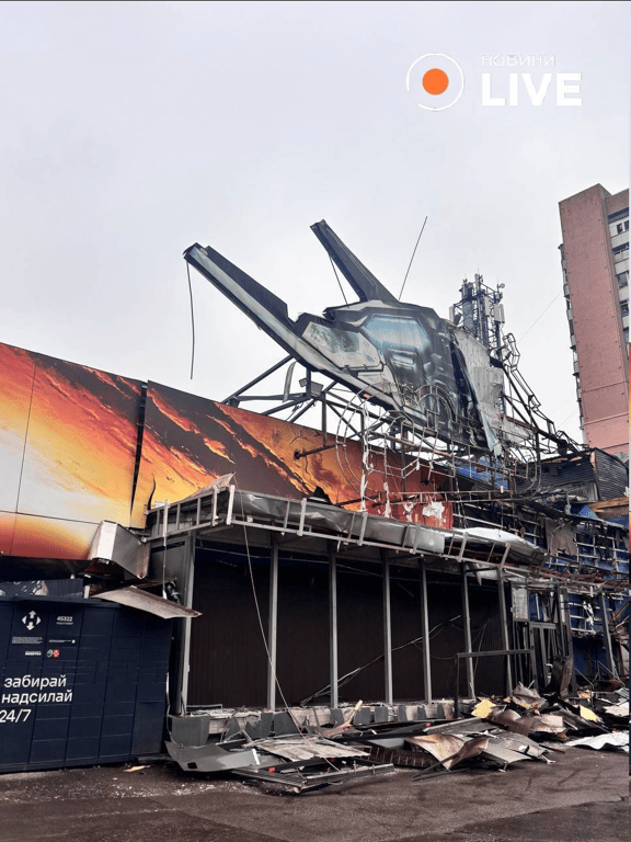 РФ зруйнувала популярний супермаркет Харкова — ексклюзивні кадри - фото 1