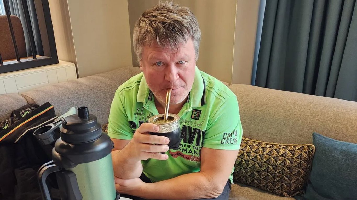 Олег Тактаров