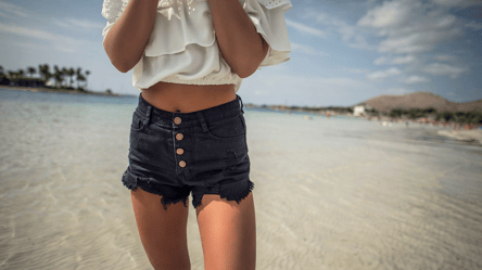 Самый нежный тренд лета — большинство выбирает шорты-блумерсы - 285x160