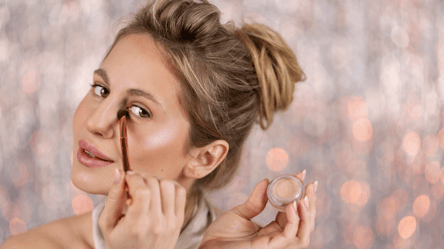 Як правильно наносити тональний крем для ефекту свіжої шкіри - 285x160