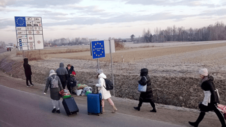 Скільки грошей внесли українські біженці до бюджету Польщі - 285x160