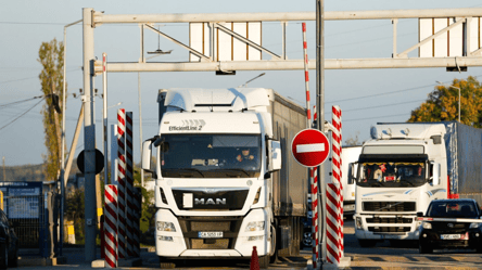У ДПСУ попередили про ускладнення руху для вантажівок на кордоні з Польщею — що трапилось - 285x160