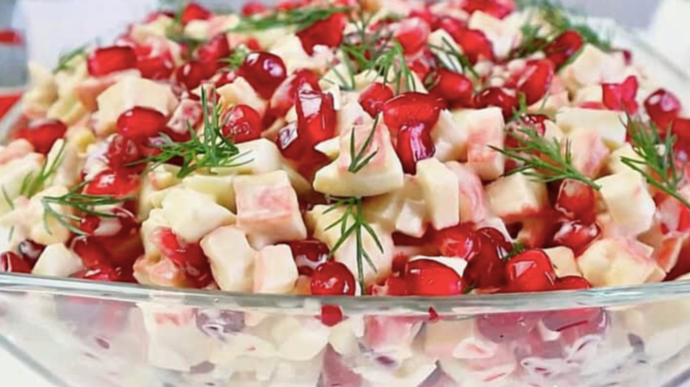 рецепт салату з крабовими паличками та гранатом