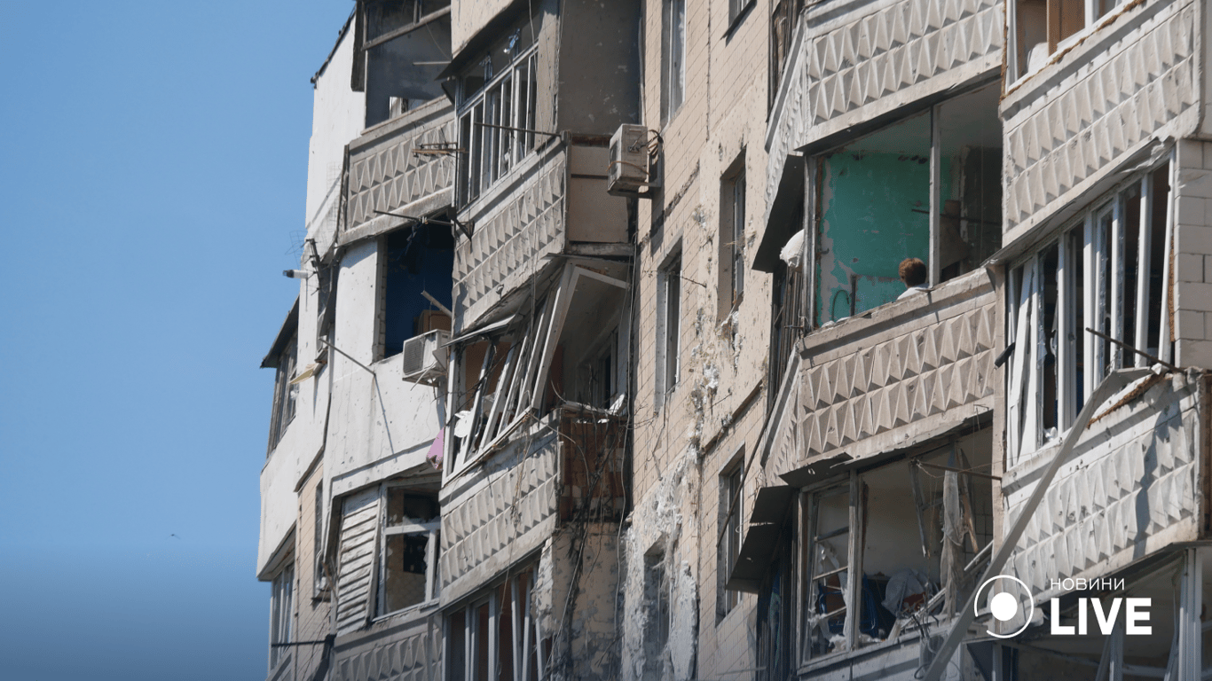 Наслідки обстрілу Одеси: пошкоджено 290 квартир у 11 будинках