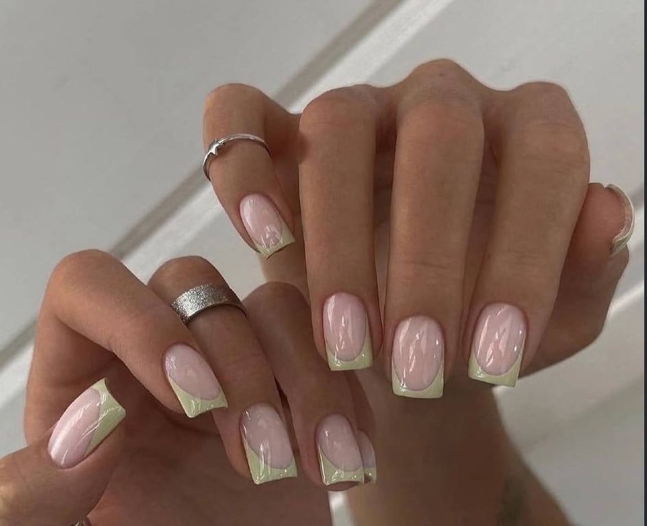 The bold design of this manicure will conquer everyone