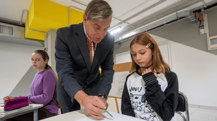 Пенсійний вік для вчителів — хто може завершити роботу до 60 - 285x160