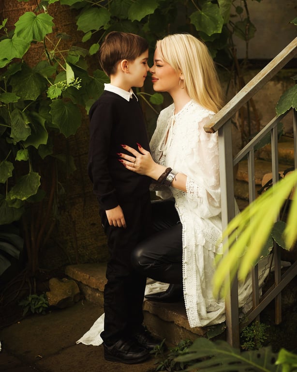 Аліна Гросу показала молодшого брата - фото