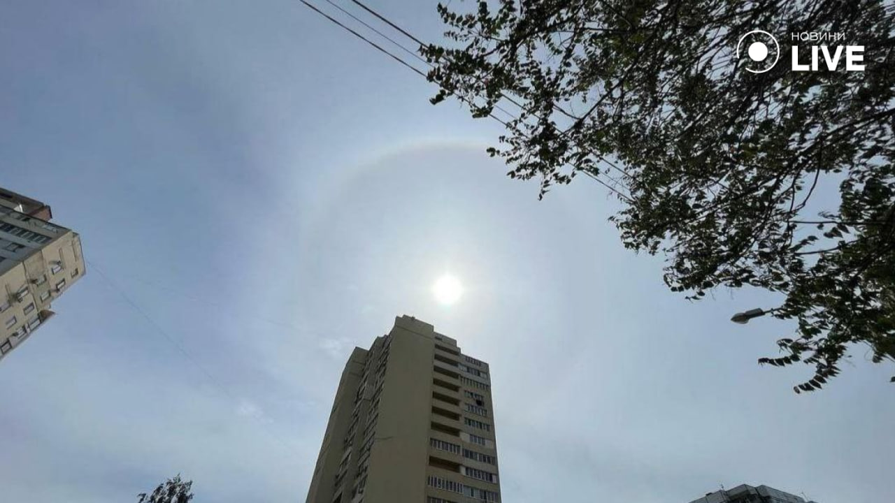 Необычное небо — в Одессе заметили редкое явление - фото 2