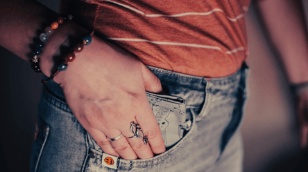 These once-iconic jeans are now a fashion no-go - 285x160