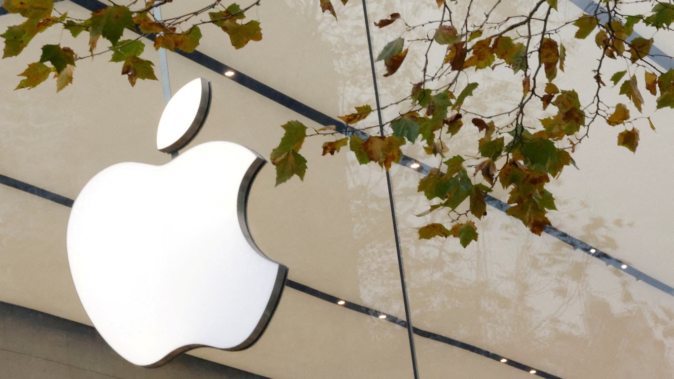 Apple забороняє співробітникам користуватися ШІ-сервісами