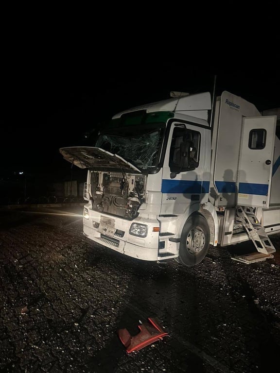 Атакована дронами автівка