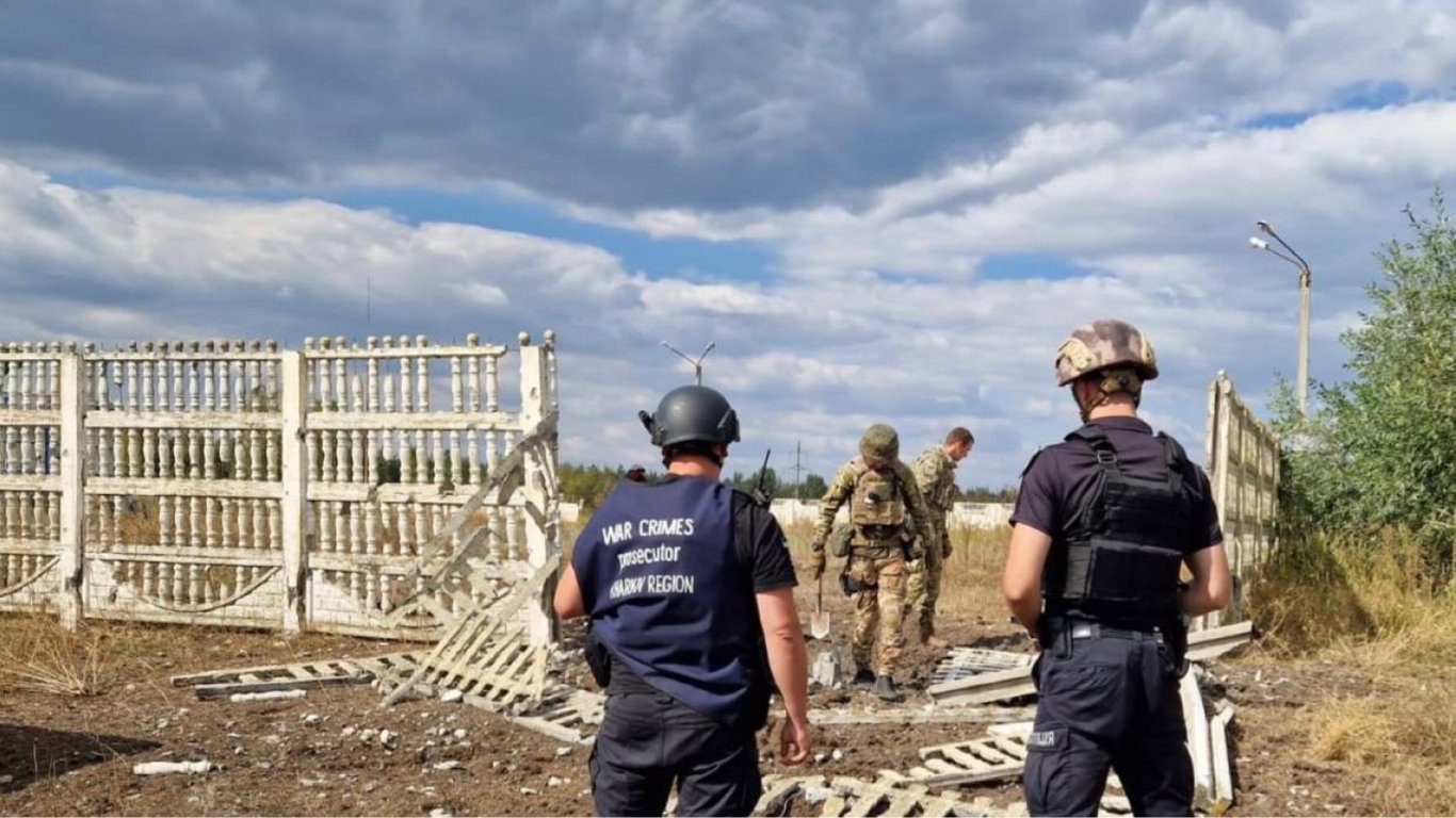 Образовалась семиметровая воронка: детали обстрела Харьковской области