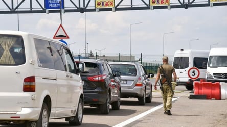 Ситуация на границе: актуальные очереди на выезд из Украины - 290x160