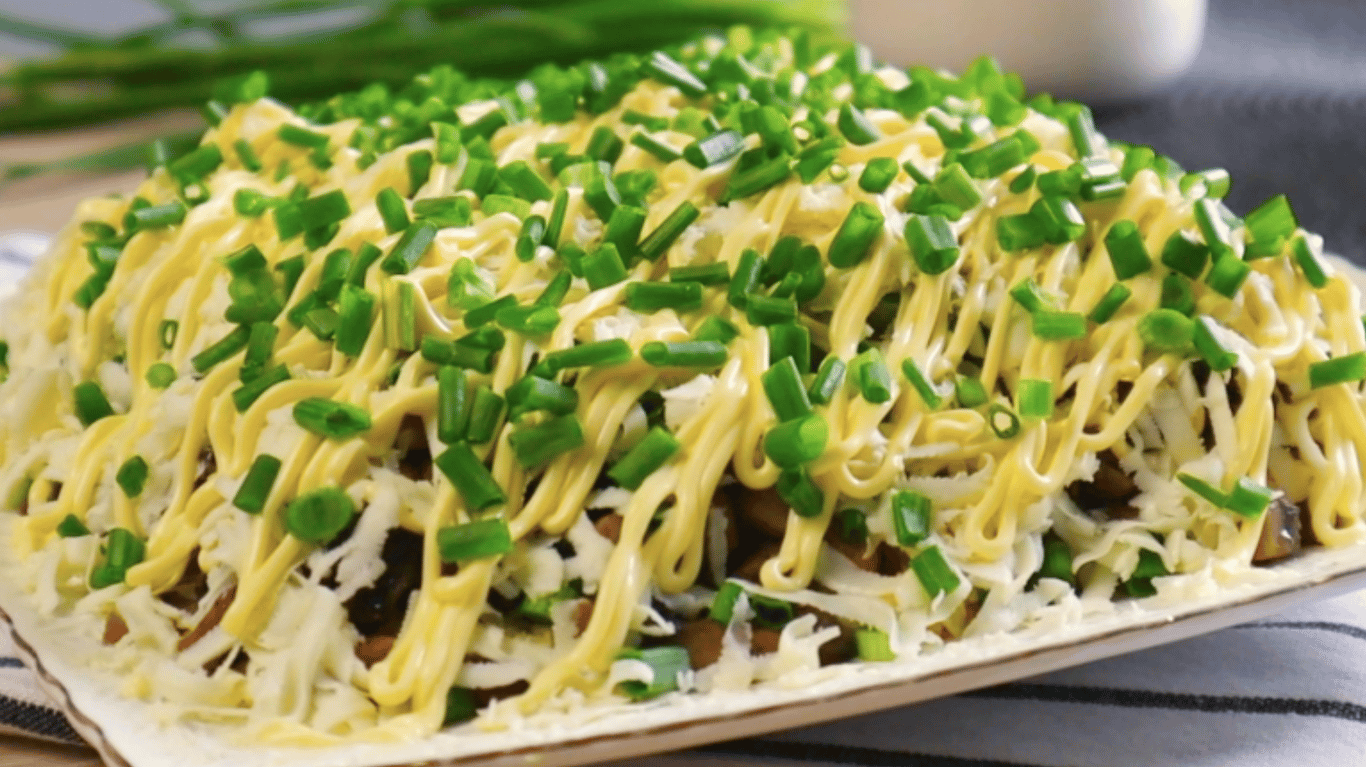 простий рецепт салата із печінкою, грибами та чері