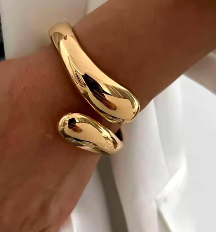 Массивные украшения снова будут пользоваться спросом в 2025