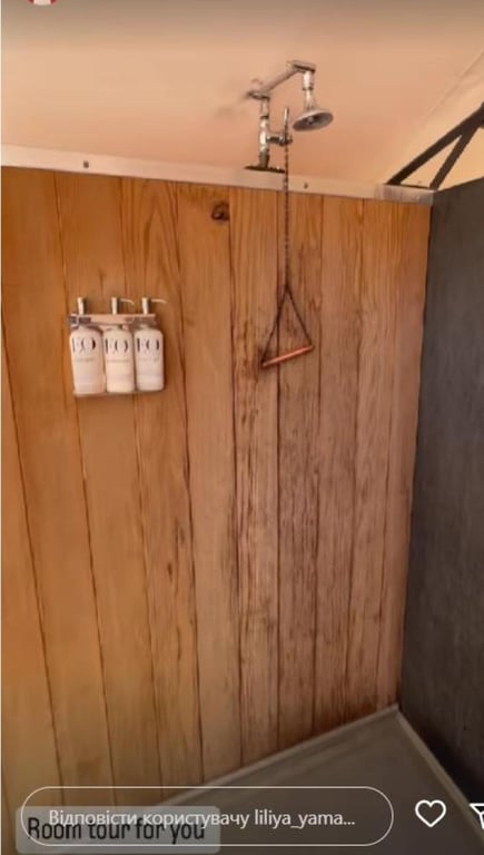 Жена Влада Ямы показала "роскошную" палатку в Аризоне: что там особенного - фото 4