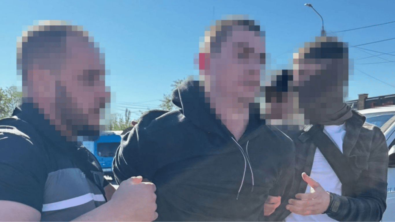 В Днепре задержали двух террористов, которые 7 мая подорвали авто