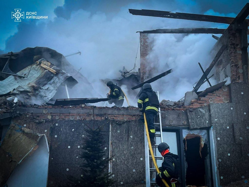 Обстріл Київщини 23 грудня - фото