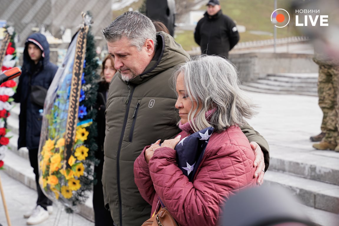 Батьки Ітана Хартвіка