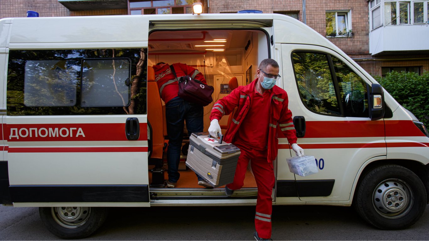 На Луганщині помирають люди, які не можуть викликати медиків через відсутність зв'язку