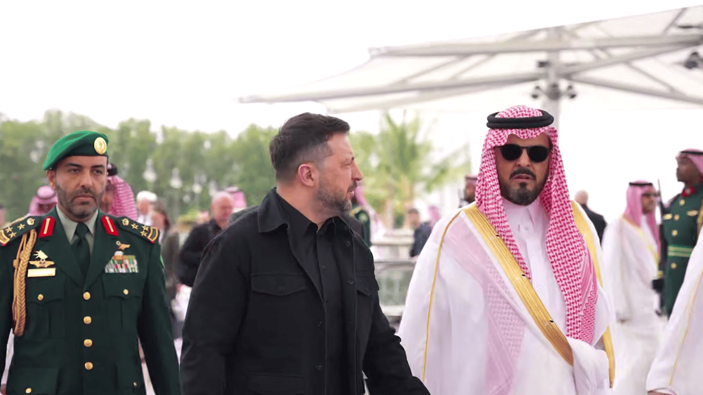 Зеленский прибыл в Саудовскую Аравию: ожидаются новые договоренности