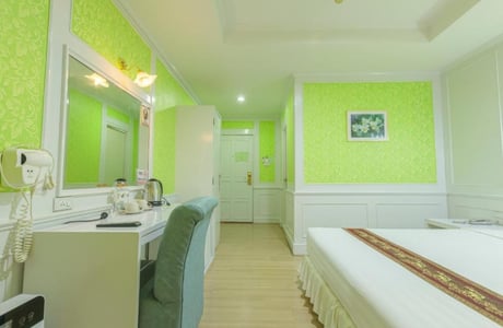 Майже за безцінь — які найнижчі ціни в готелях Бангкока на Booking - фото 3