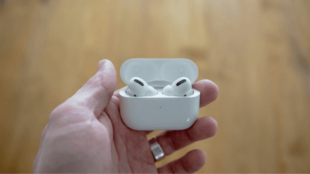 Навушники AirPods отримають функцію перекладу у реальному часі - 285x160