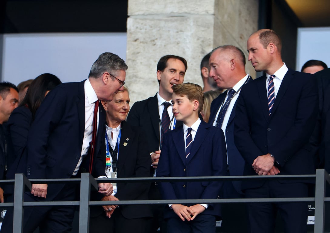 Прем'єр-міністр Великої Британії Кейр Стармер із принцом Джорджом та принцом Вільямом