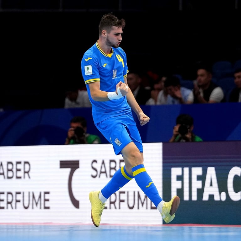 Андрей Мельник