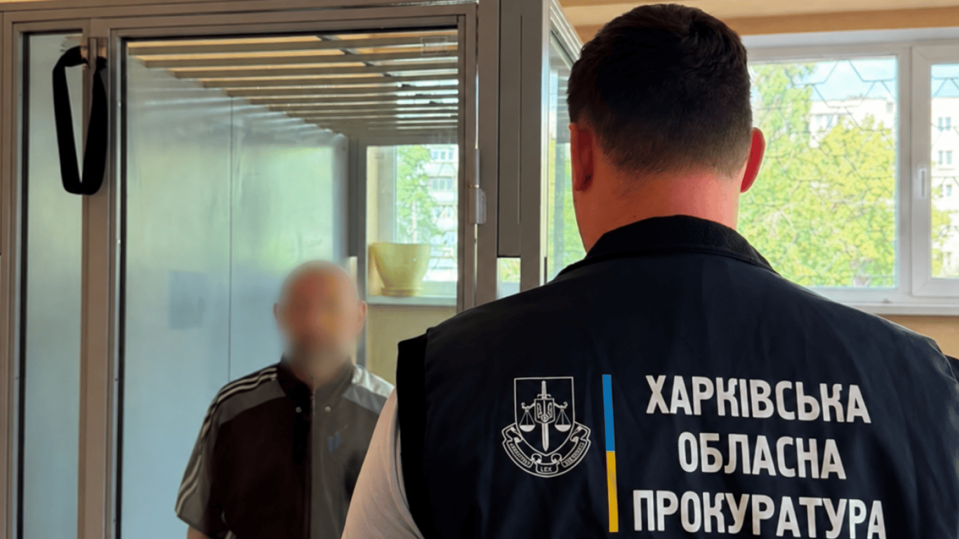 Зарплата в рублях і служба РФ: у Харкові судили експоліцейського