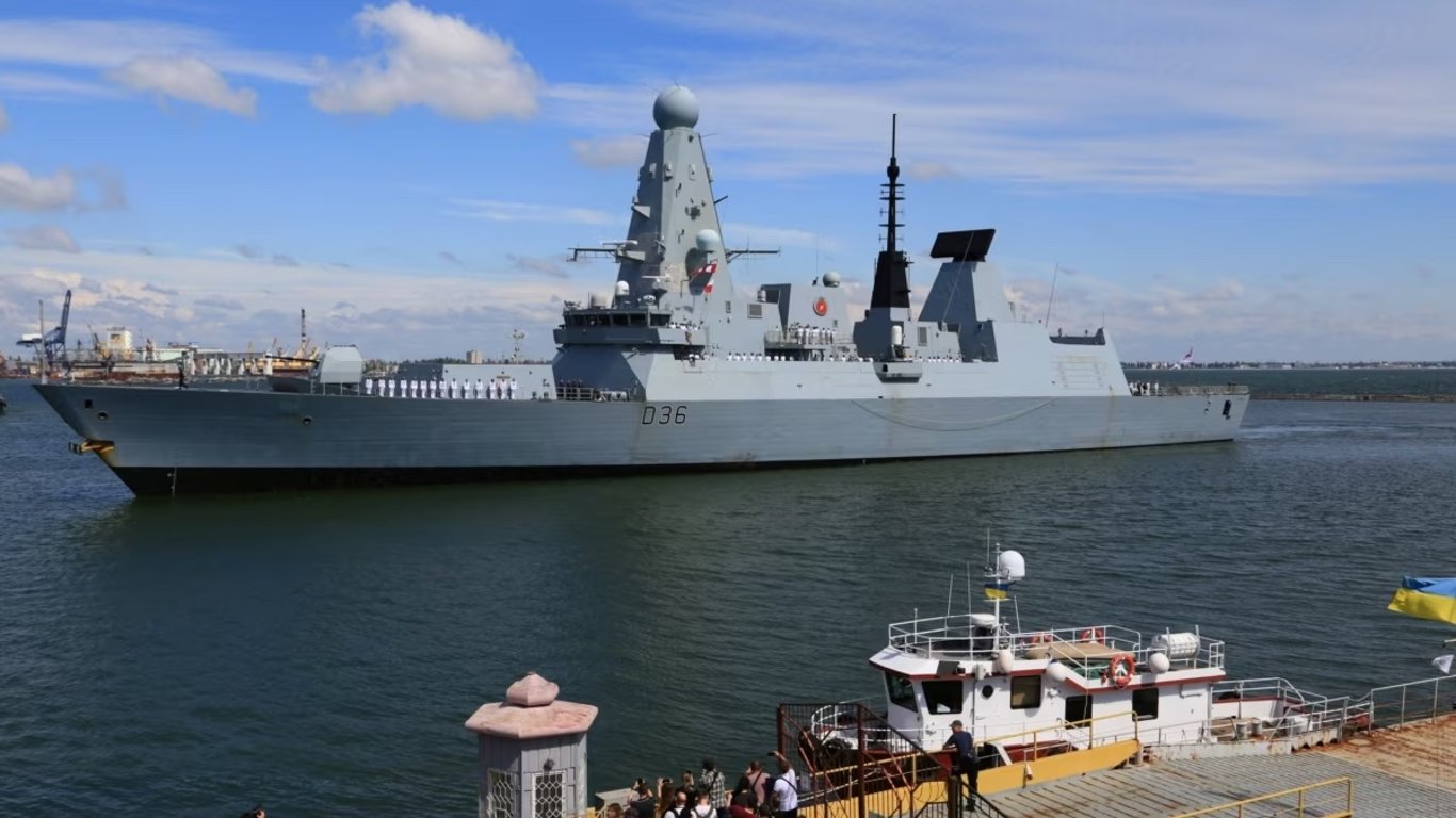 Безопасное соглашение на 10 лет — Британия наращивает военно-морскую поддержку Украины