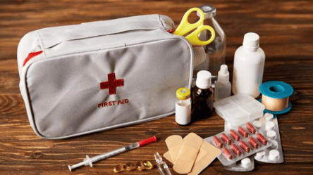 На любой случай жизни — что должно быть в аптечке путешественника - 285x160