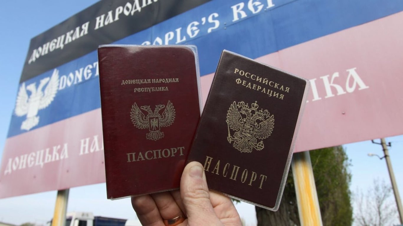 Паспортизация на оккупированной Херсонской области: можно ли выехать в Крым с украинским паспортом