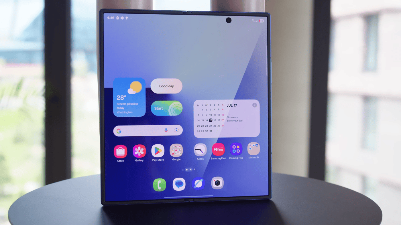 Складной смартфон Samsung Galaxy Z Fold 7