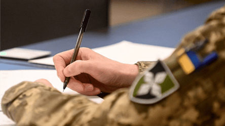 Ежемесячная доплата 12 тыс.грн — кто из военных может получить - 290x166