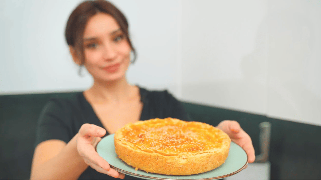 Як приготувати медово-грушевий пиріг у піст — простий та вишуканий рецепт
