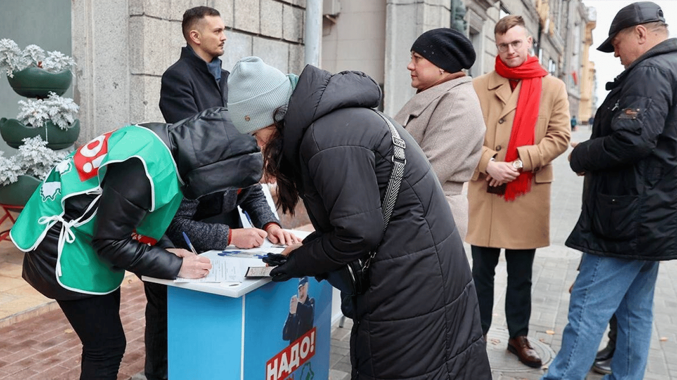 Выборы в Беларуси — ЦИК обнародовала список кандидатов