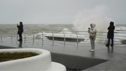 Шторм надвигается на Одессу — какая погода будет сегодня - 290x160