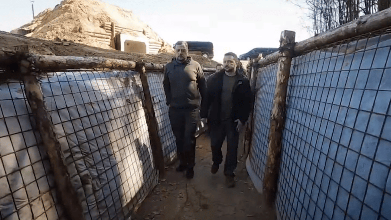 Зеленський перевірив будівництво фортифікацій у Чернігівській області