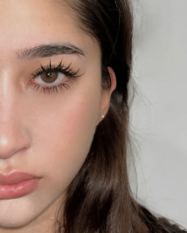 Новый тренд "манга-ресницы"