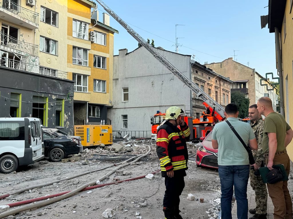 Удар по Львову — в городе снова выросло число погибших - фото 4