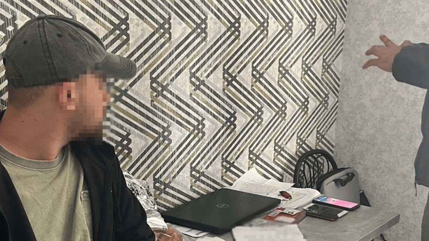 Військового з Одещини, який публічно пішов у СЗЧ, затримали — що йому загрожує - фото 1