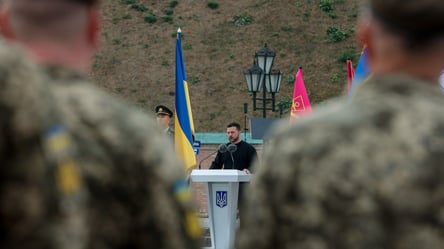Зеленский принял участие в мероприятиях ко Дню защитников и защитниц в Киевской крепости - 285x160