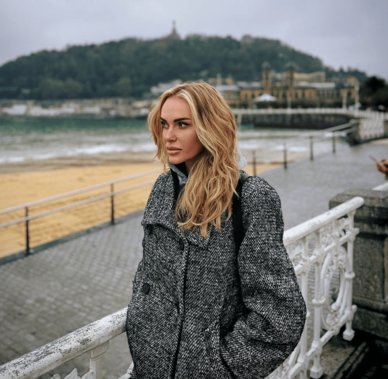 Слава Камінська вразила фото з відпочинку в Іспанії - фото 2