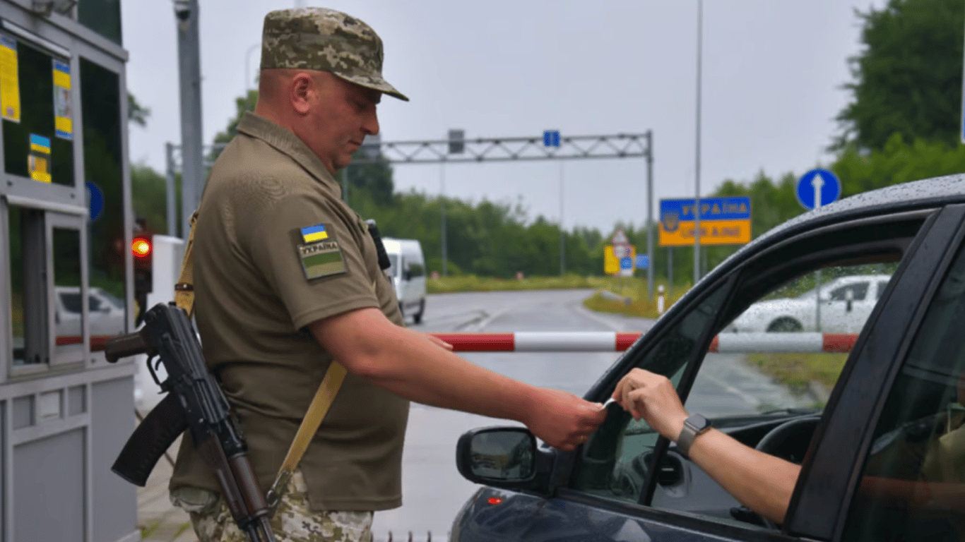 Очереди на границе Украины 14 сентября — на каких КПП скопления авто