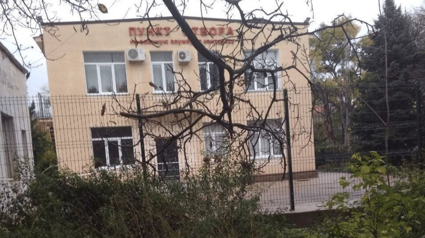 Партизаны "АТЕШ" посетили пункт отбора на военную службу в Севастополе