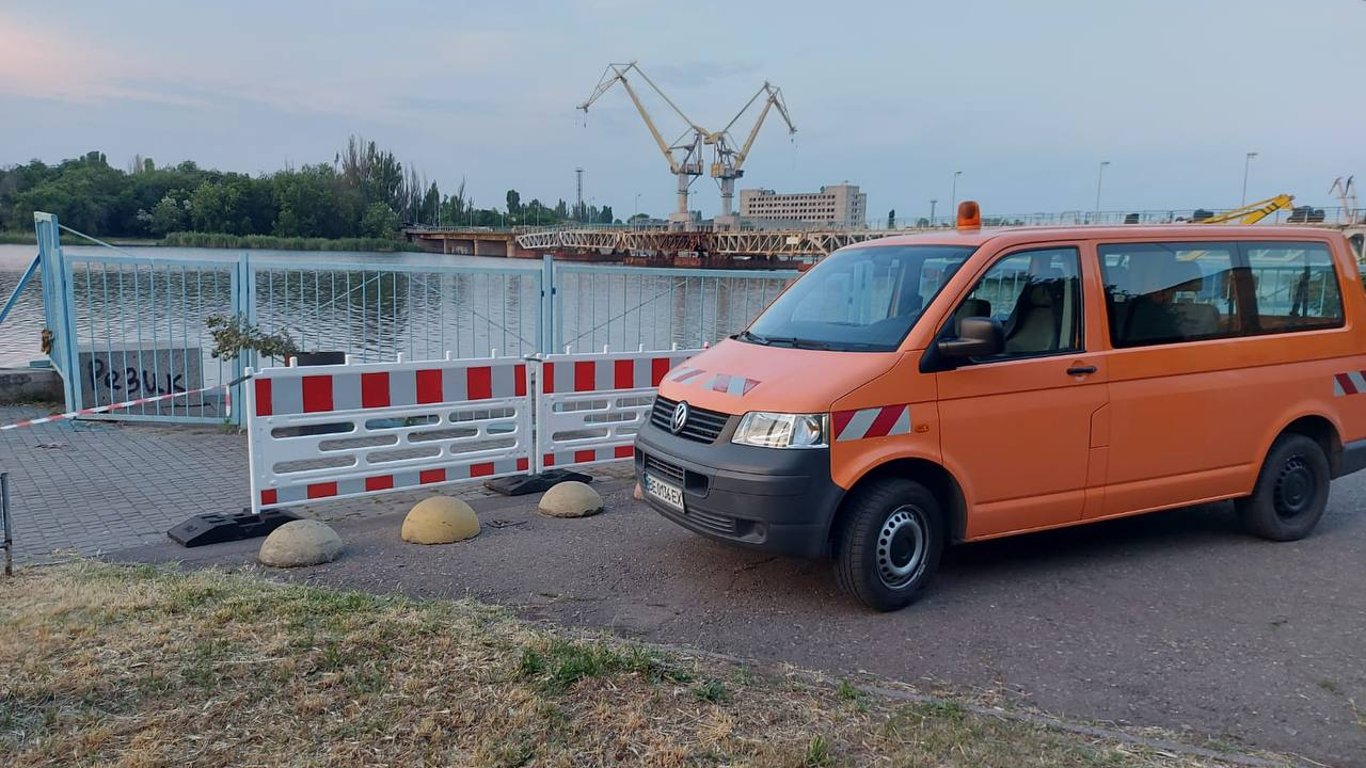 Подрыв Каховской ГЭС: уровень воды в Николаеве растет