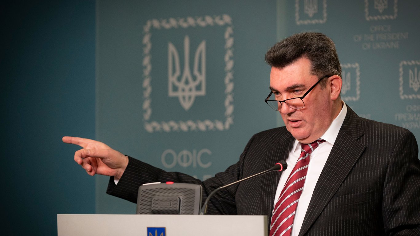 Алексей Данилов: ФСБ пытается использовать украинских криминальных авторитетов для расшатывания ситуации
